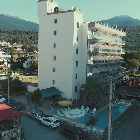 Kusadasi La Perla Beach 4* Aydin